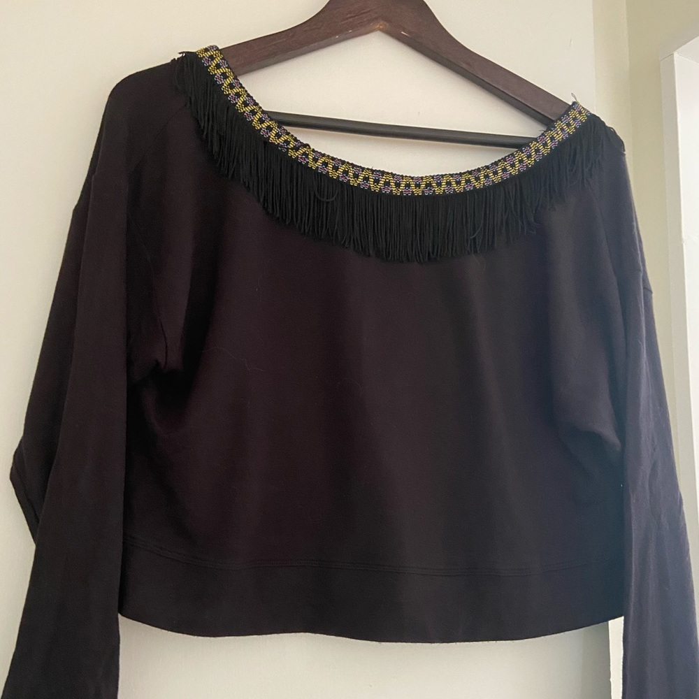 Long sleeve crop top with neckline detail